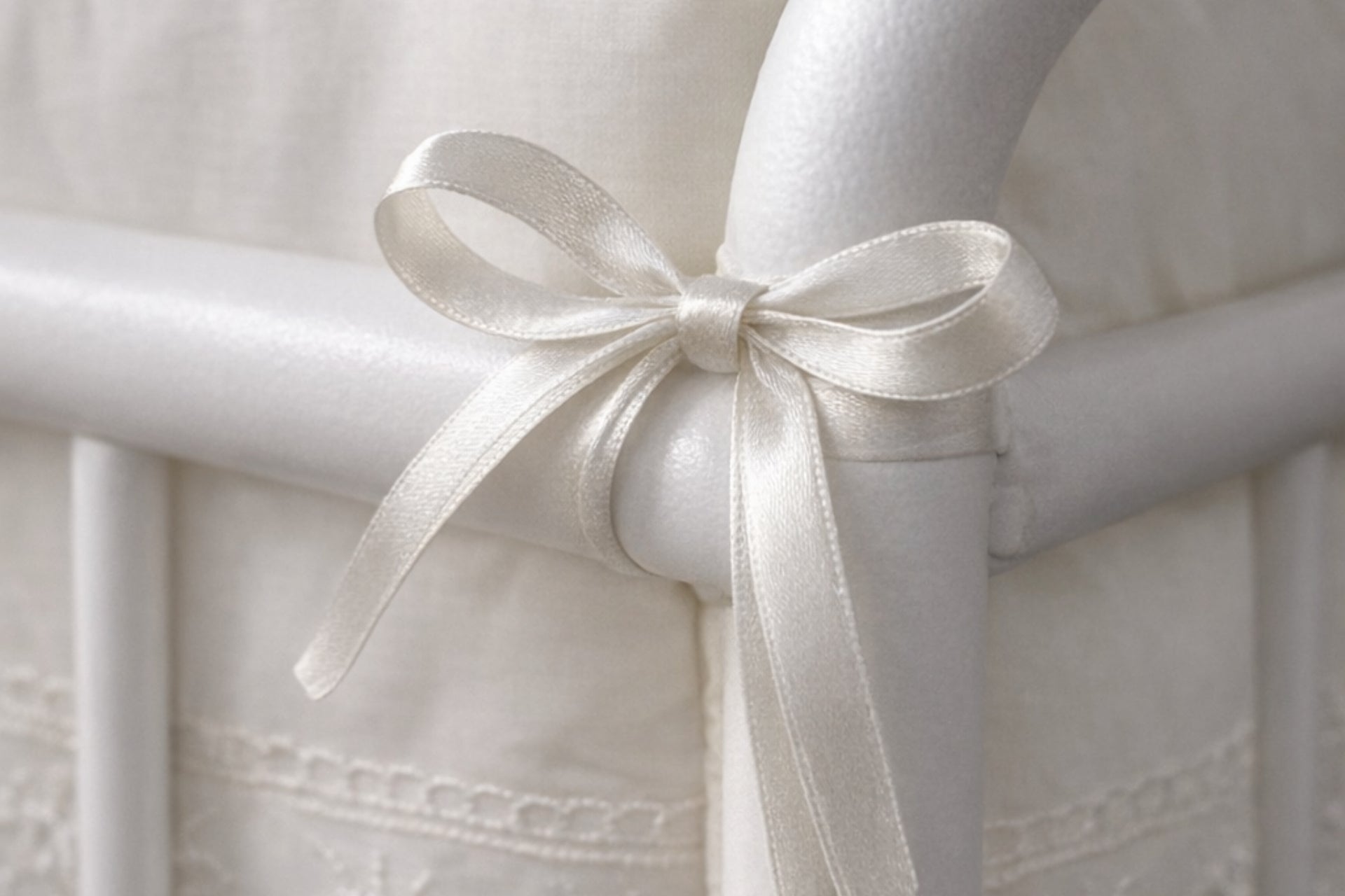 Argimo Bunny 4 Parça Bebek Beşik Fransız Güpürlü Kenar Yan Korumalık 60x120 Krem