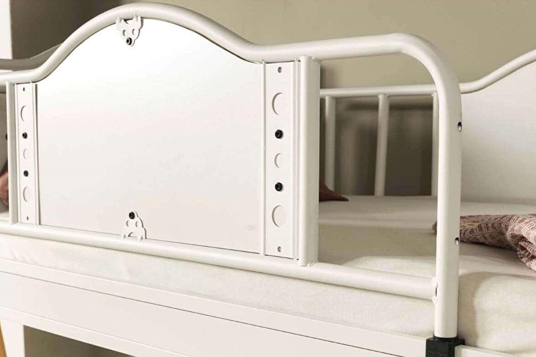 Argimo Avangard Genç Çocuk Odası Ahşap Başlıklı Metal Ranza ve Karyola